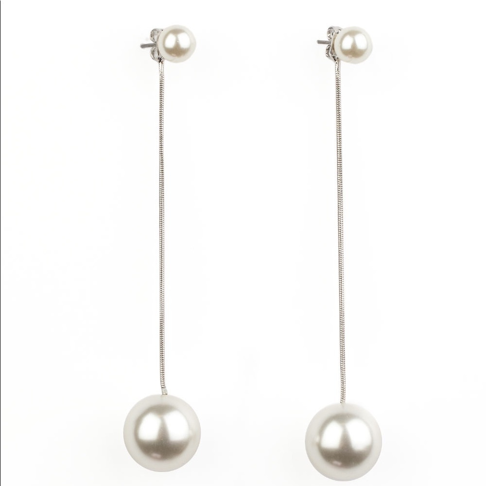 White pearl earrings